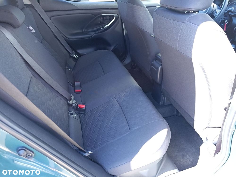 Toyota Yaris Hybrid 1.5 Style - 22