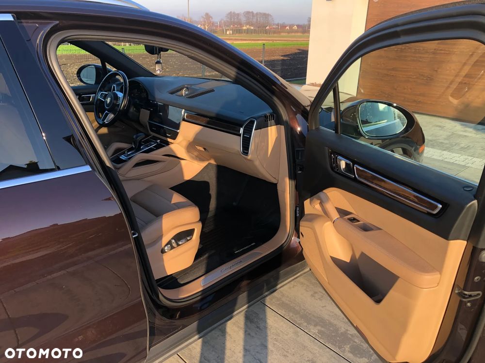 Porsche Cayenne Standard - 11