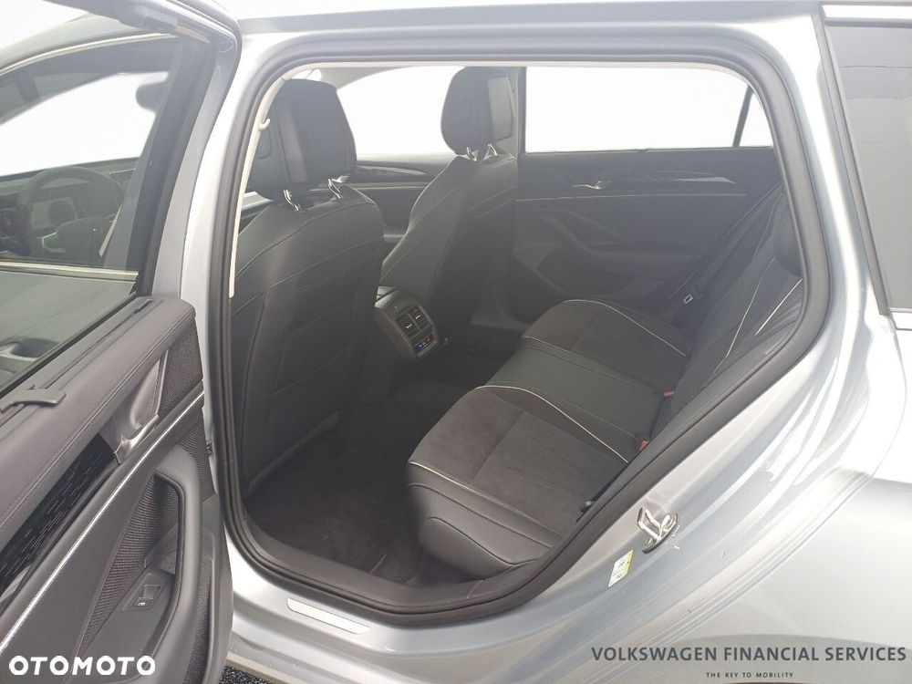 Volkswagen Passat 2.0 TDI SCR Elegance DSG - 6