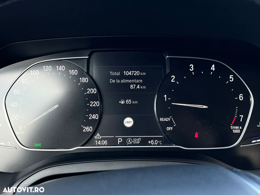 BMW Seria 3 330i xDrive AT - 15