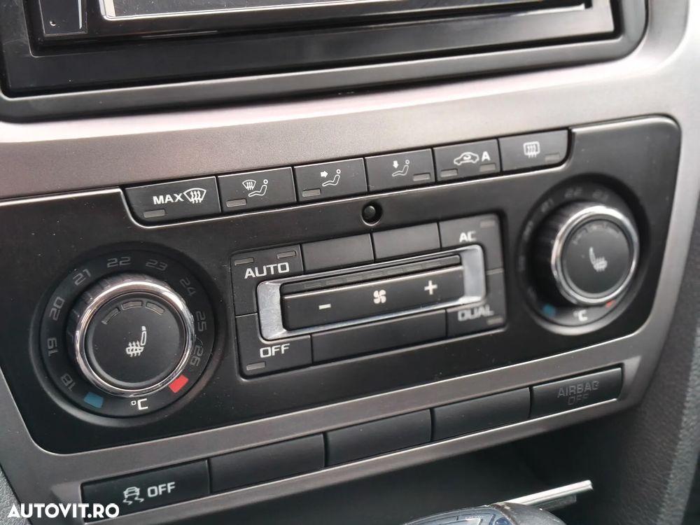 Skoda Octavia 1.6 TDI DPF DSG Classic - 28