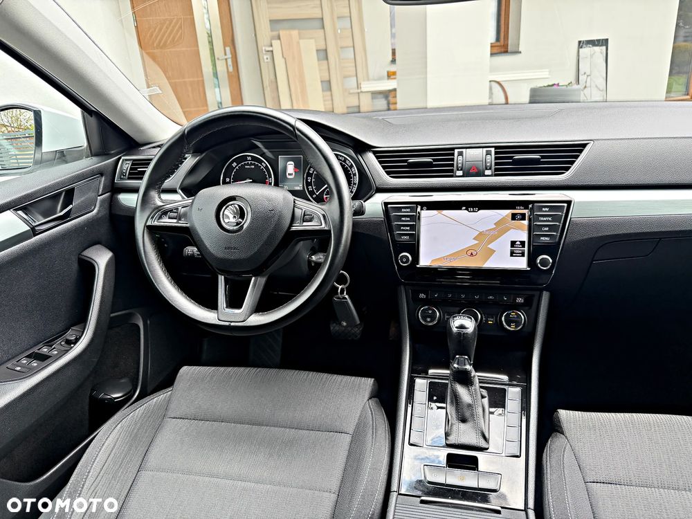 Skoda Superb 2.0 TDI DSG Style - 21