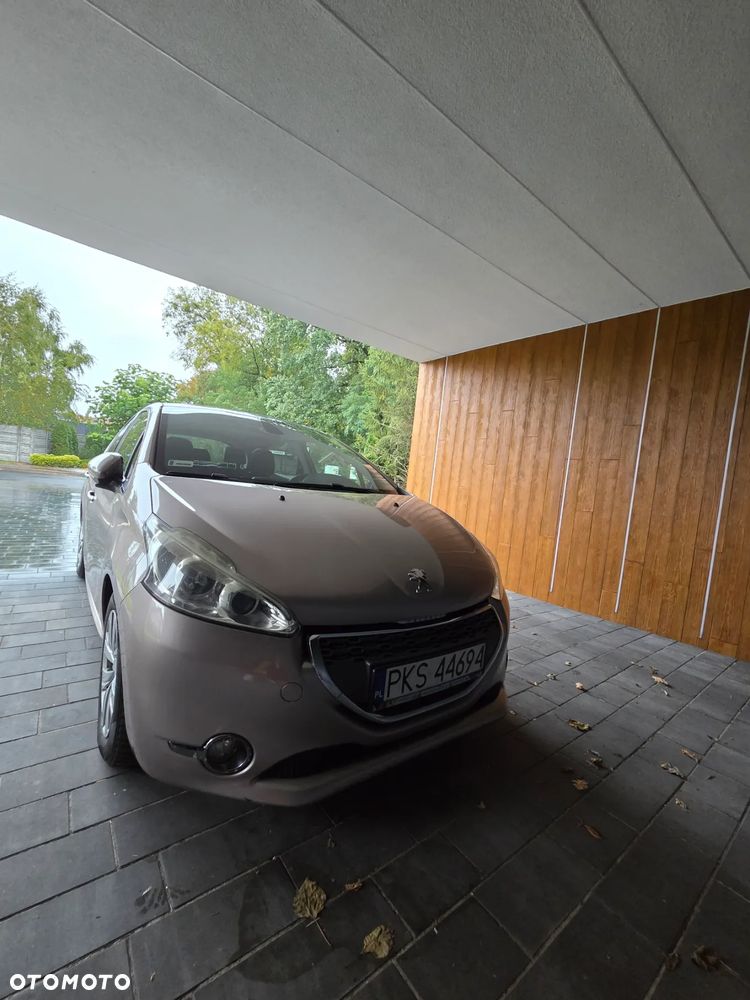 Peugeot 208 1.6 e-HDi Allure STT - 14