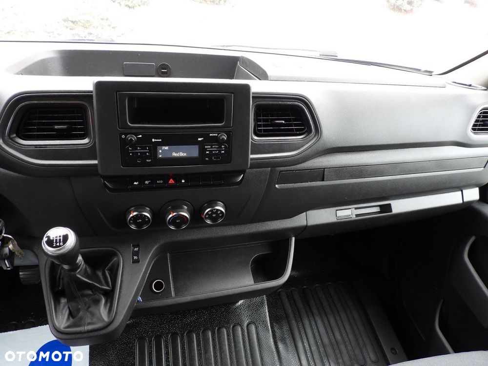 Renault MASTER PLANDEKA 10 PALET TEMPOMAT LEDY PNEUMATYKA KLIMATYZACJA  165KM - 33