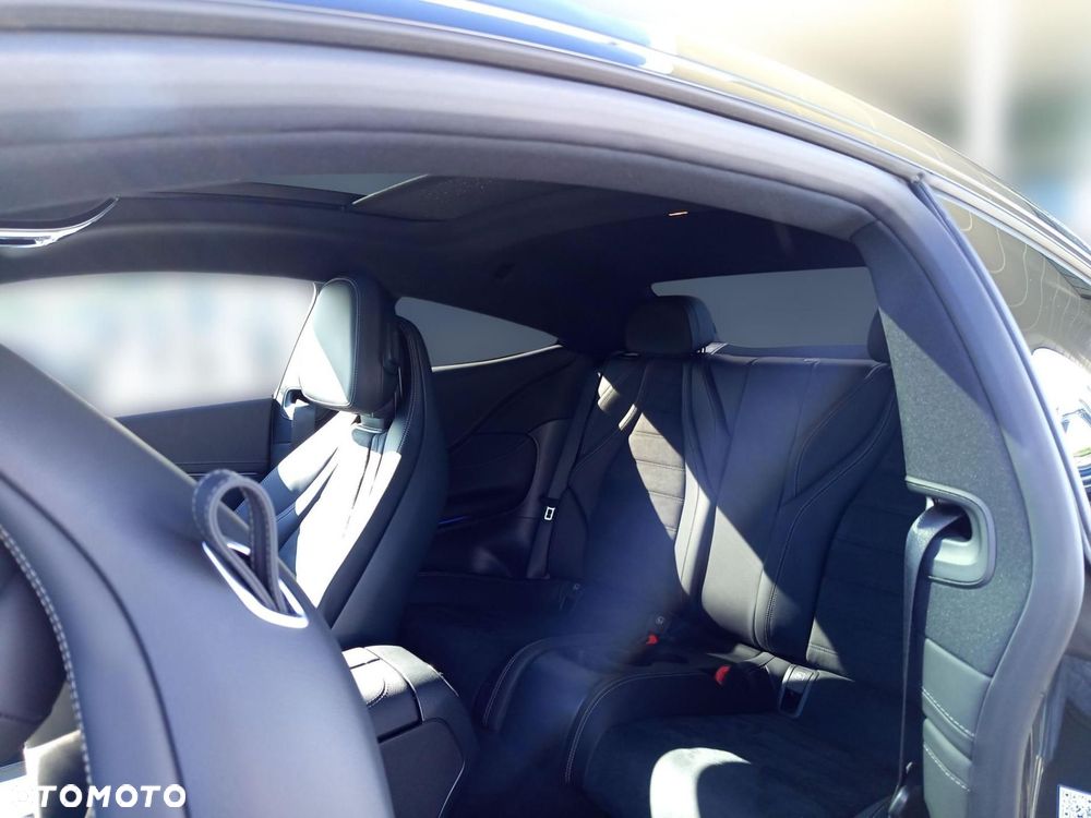 Mercedes-Benz CLE 300 mHEV 4-Matic AMG Line - 16