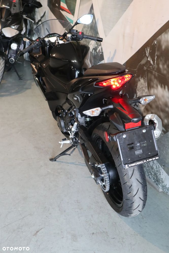 Kawasaki Ninja - 11