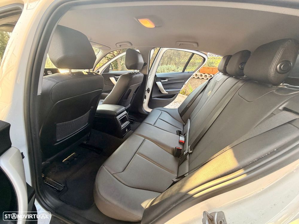 BMW 116 d Line Sport - 12
