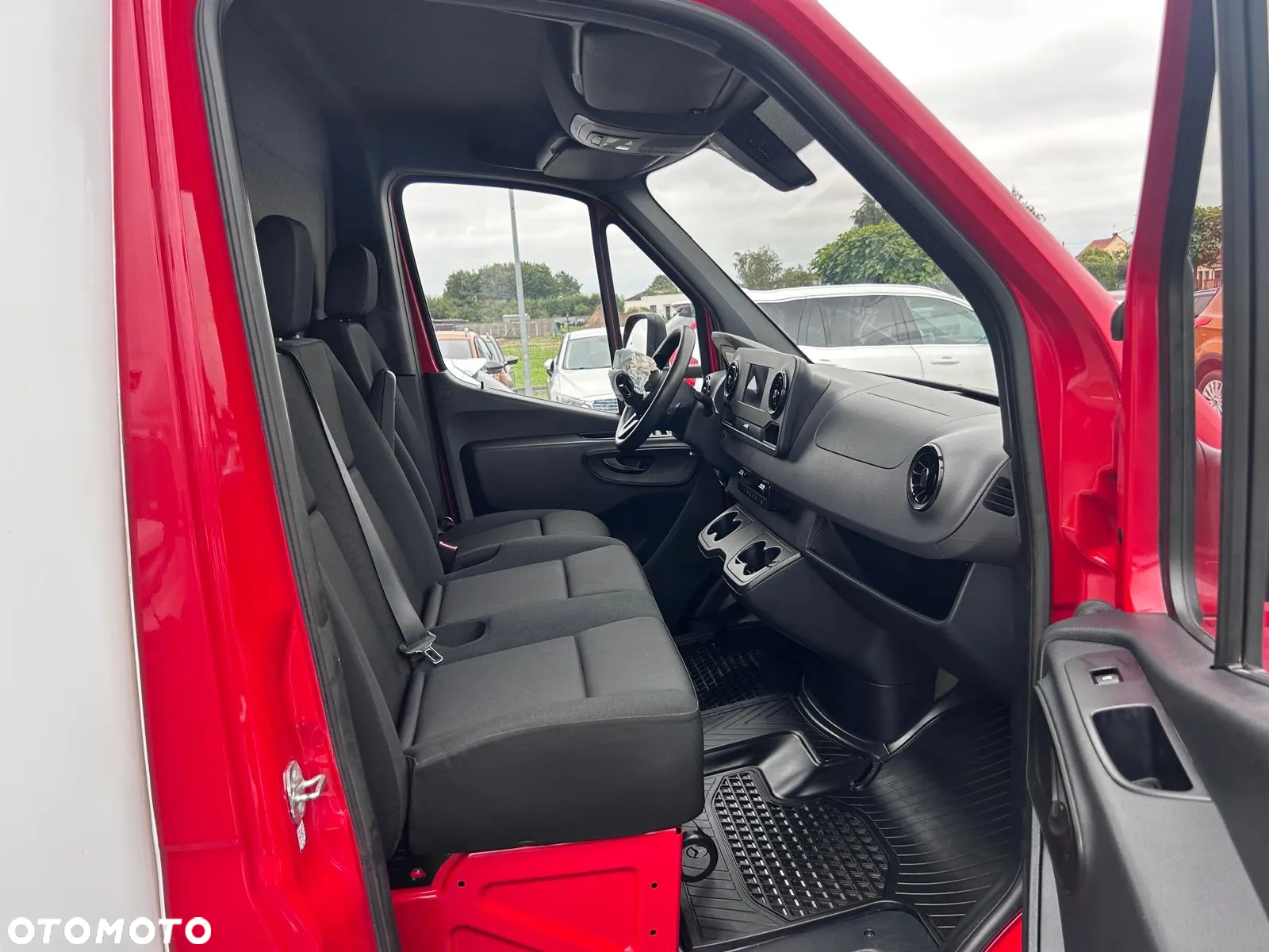 Mercedes-Benz Sprinter - 21