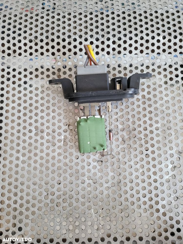 Rezistenta Trepte Ventilator Bord Aeroterma Habitaclu Renault Master An 2019-2020-2021-2022 Volan Stanga Dezmembrez Renault Master 3/4 An 2019-2020-2021-2022 2.3 Dci Cod Motor M9T F716 Bi-Turbo - 2
