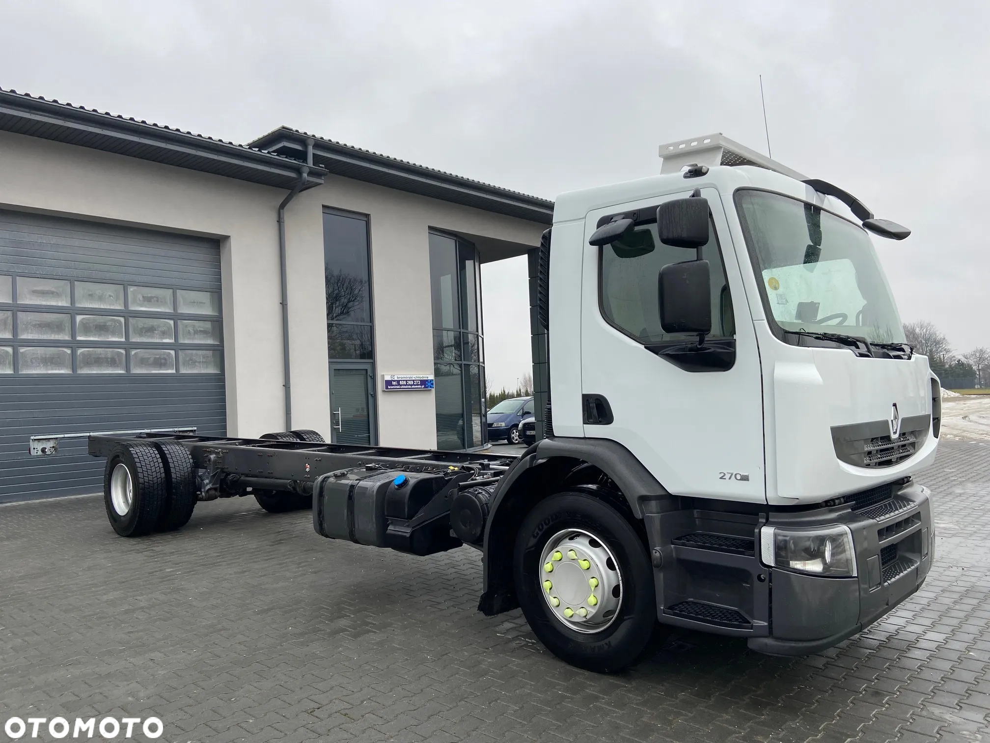 Renault PREMIUM 270 DXI  PODWOZIE DO ZABUDOWY - 2