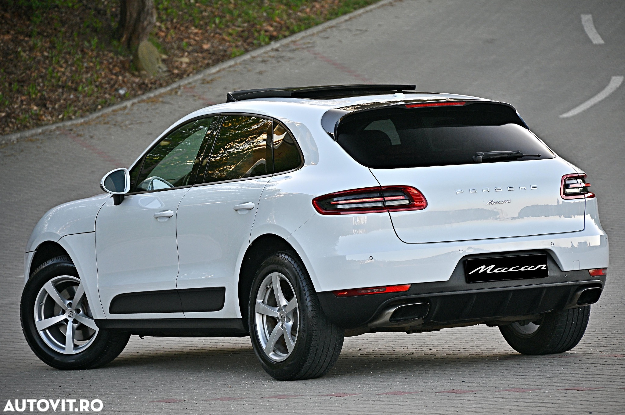 Porsche Macan - 3