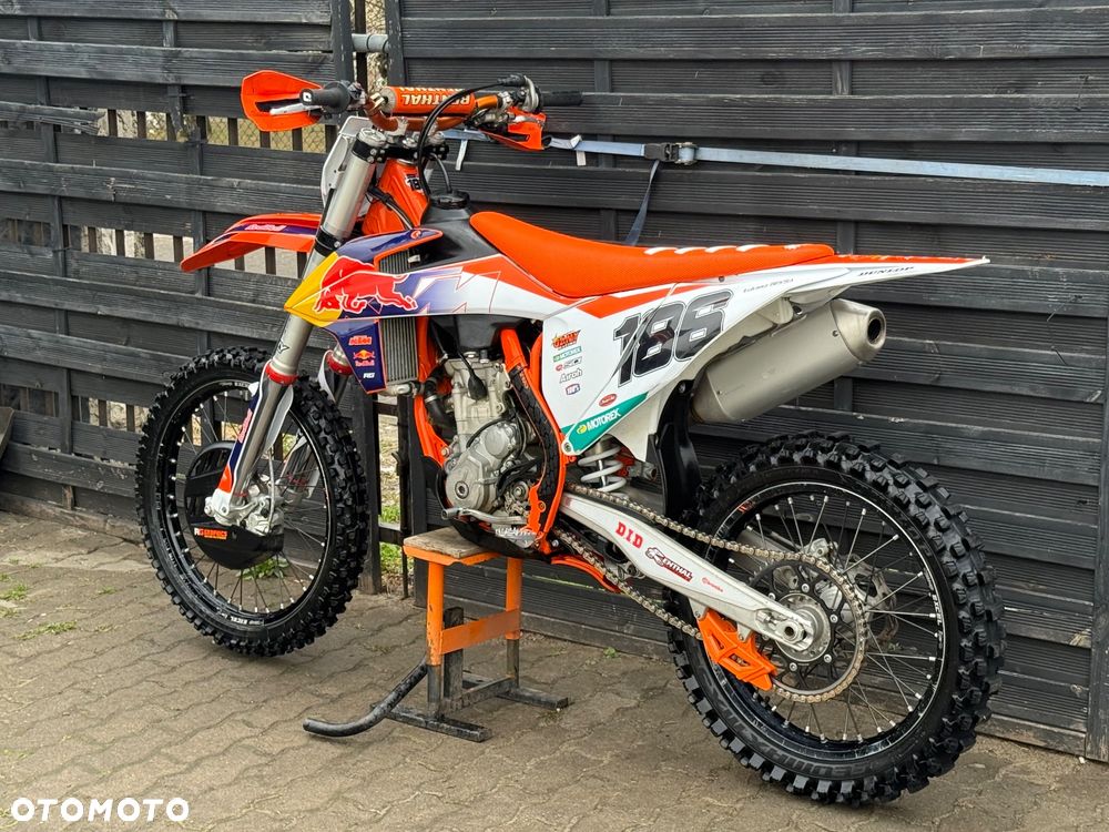 KTM SXF - 10