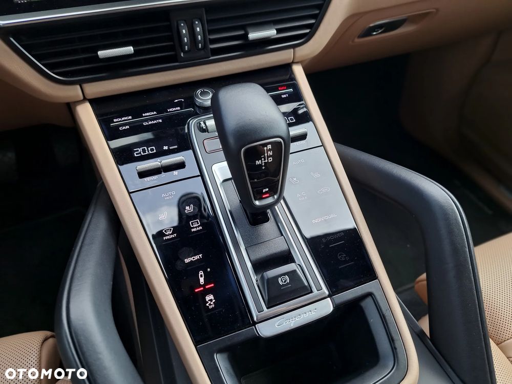 Porsche Cayenne Platinum Edition - 19
