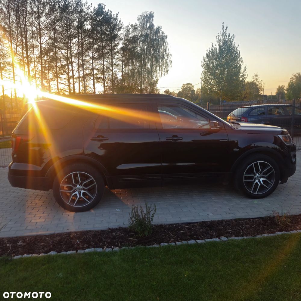 Ford Explorer - 5