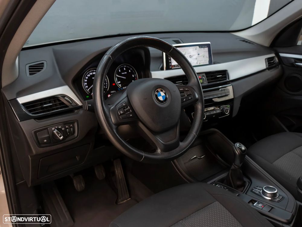 BMW X1 16 d sDrive - 18