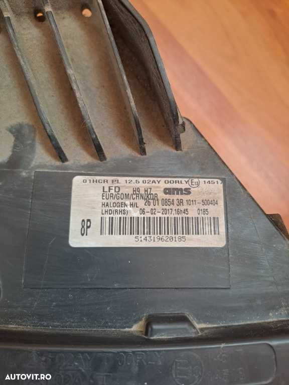 Far dreapta LED Renault Talisman cod 260108543R - 6