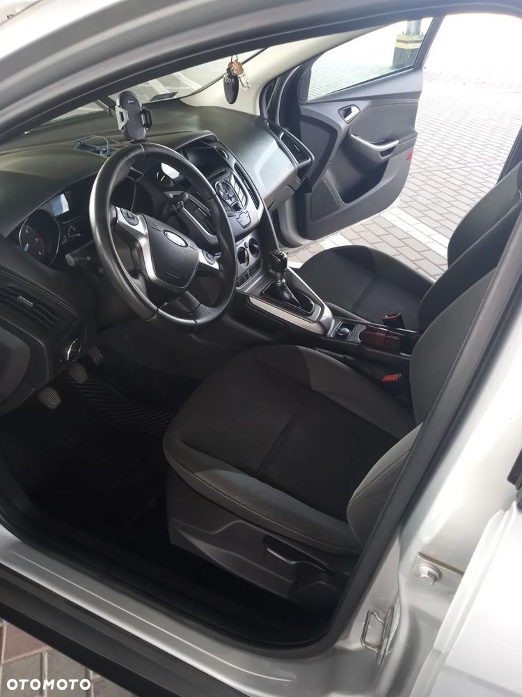 Ford Focus - 8