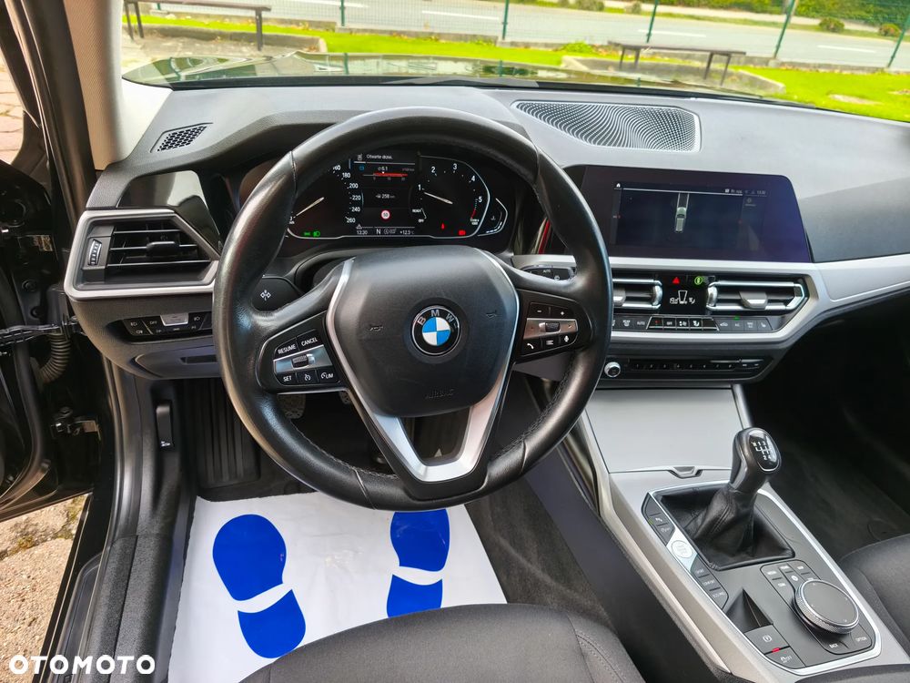 BMW Seria 3 318d Business Edition - 10