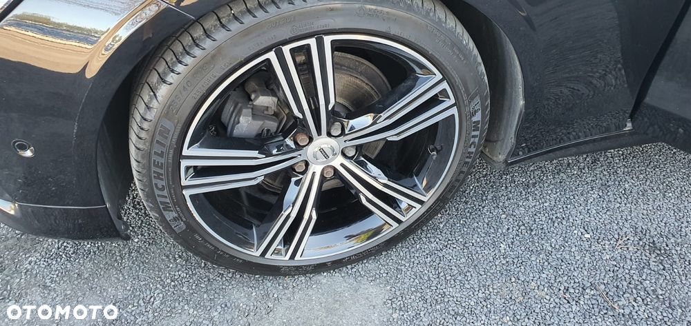 Volvo V90 D4 Momentum - 25