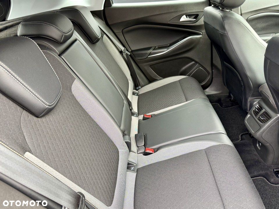 Opel Grandland X 1.2 Start/Stop INNOVATION - 34