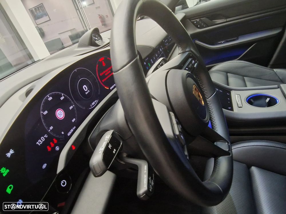 Porsche Taycan Standard - 10