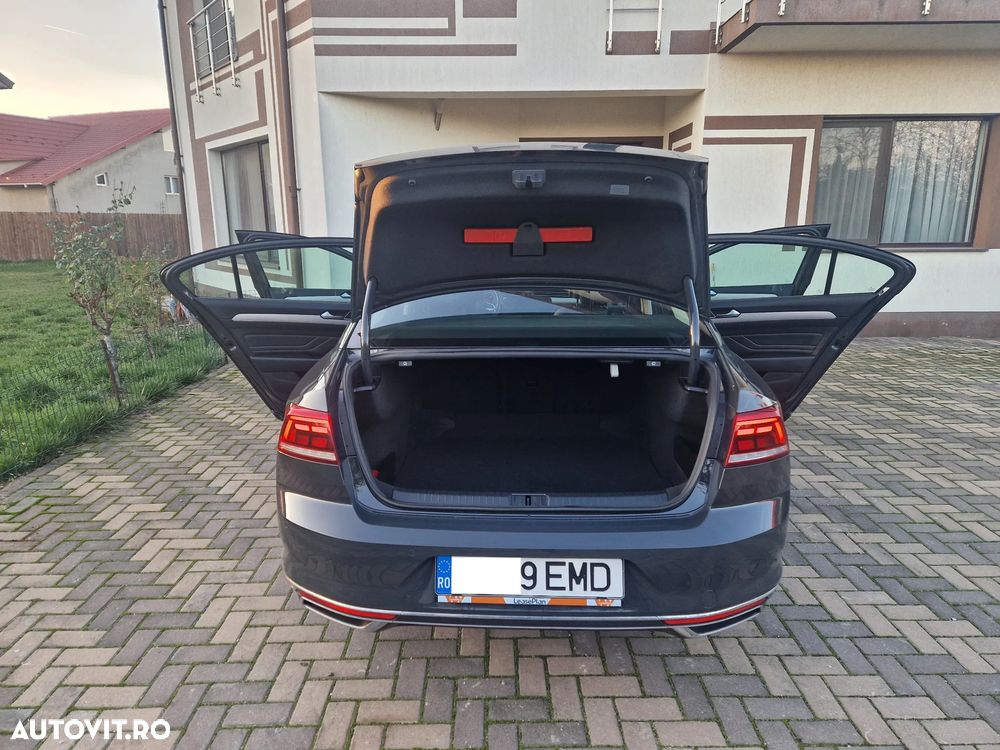Volkswagen Passat 2.0 TDI DSG Highline - 21
