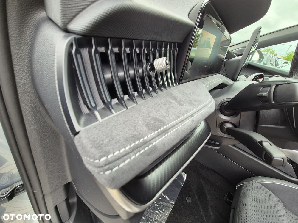 Skoda Superb 2.0 TDI SCR 4x4 Sportline DSG - 14