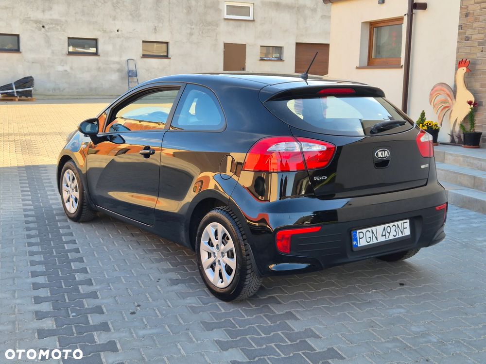Kia Rio 1.2 Dream Team Edition - 12