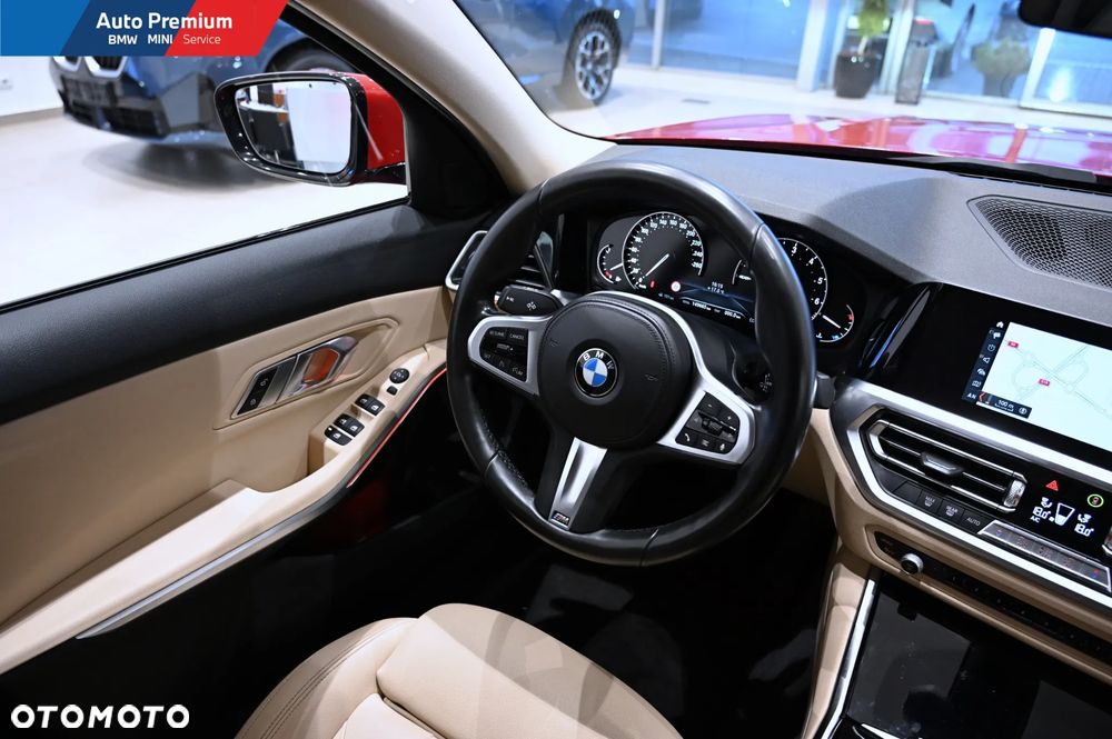 BMW Seria 3 320i - 16