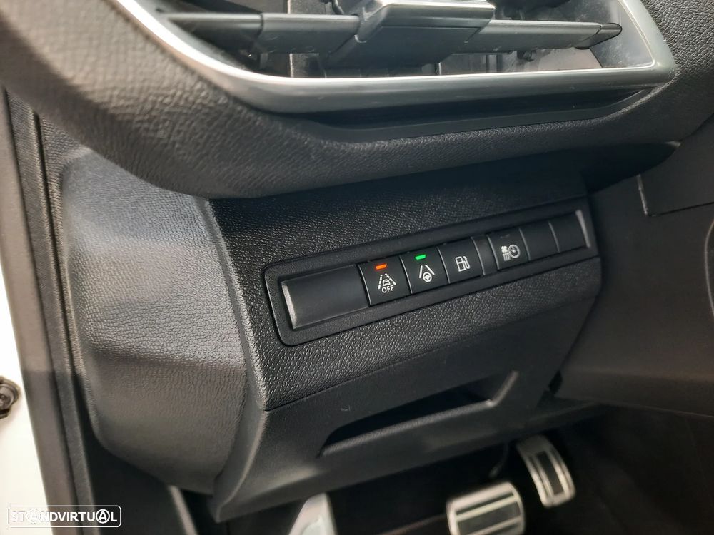 Peugeot 3008 1.6 Hybrid4 GT Pack e-EAT8 - 26