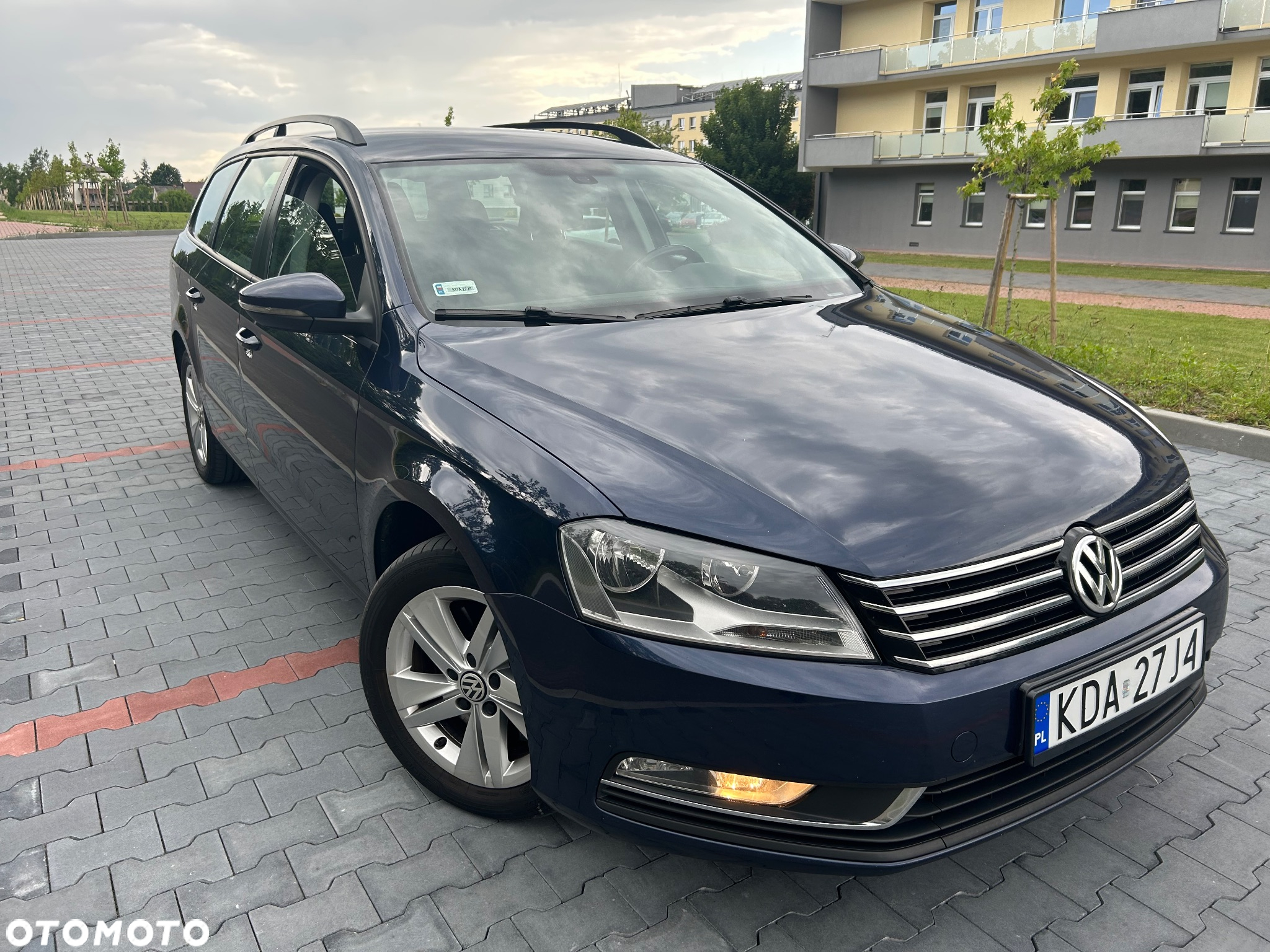 Volkswagen Passat - 10