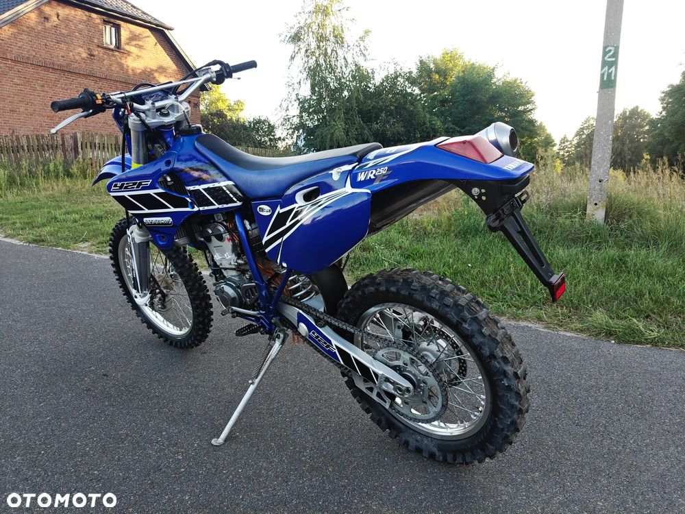 Yamaha WR - 6