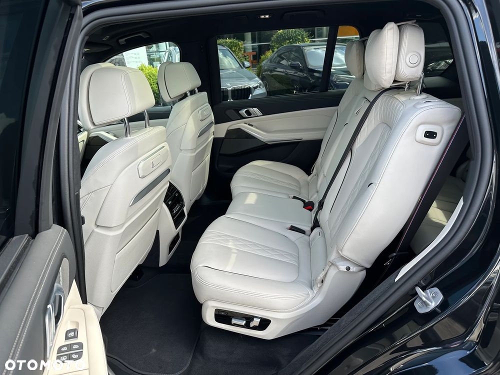 BMW X7 xDrive40d mHEV M Sport Edition sport - 8