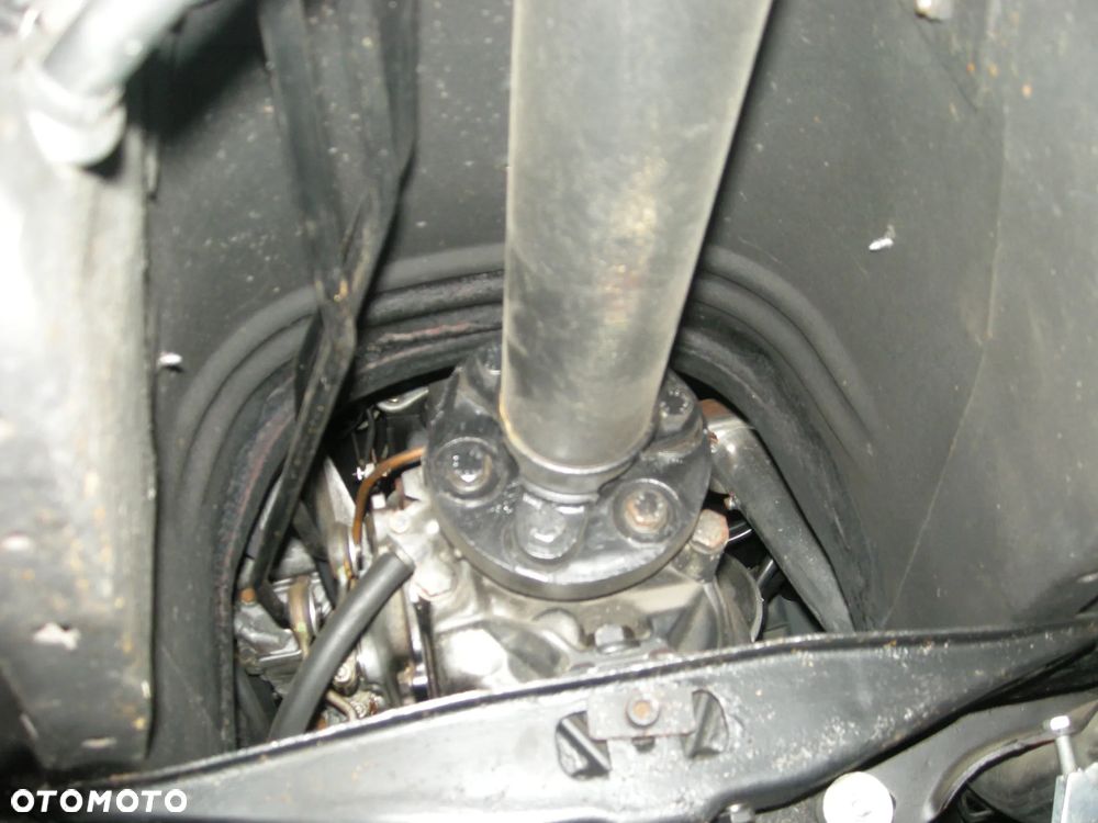 Mercedes-Benz W123 - 24