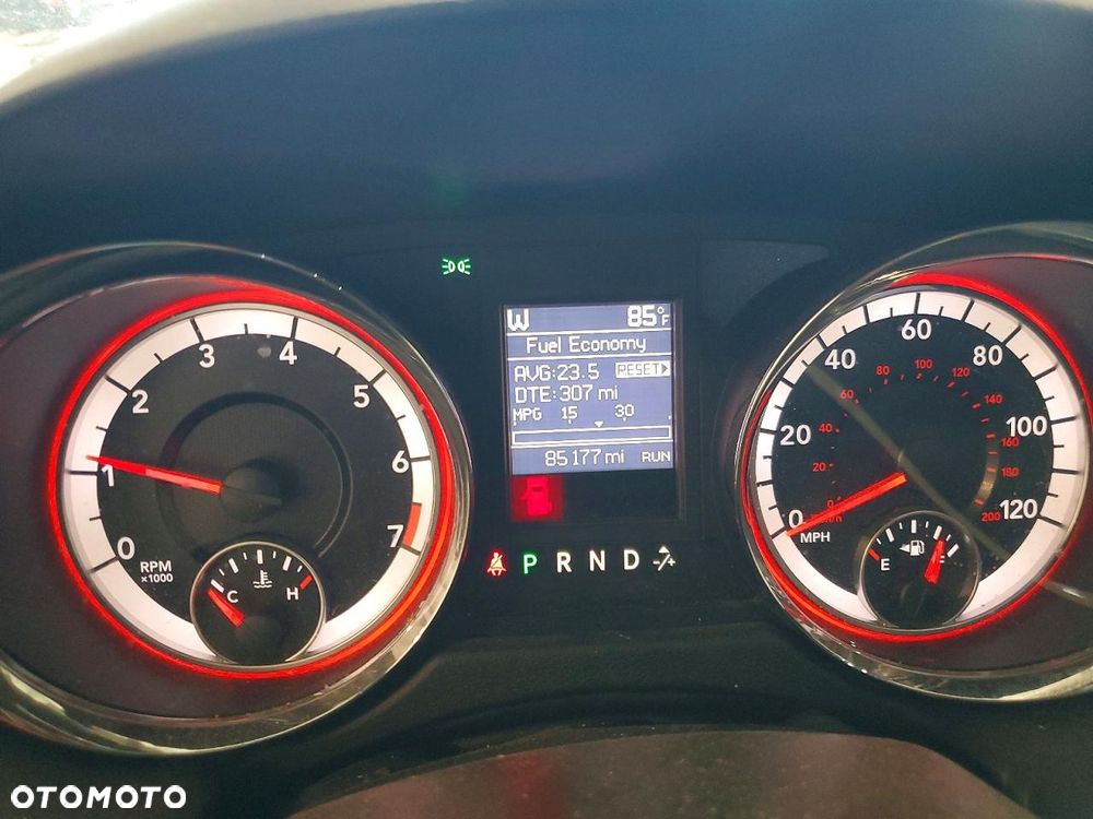 Dodge Grand Caravan 3.6 R/T - 23
