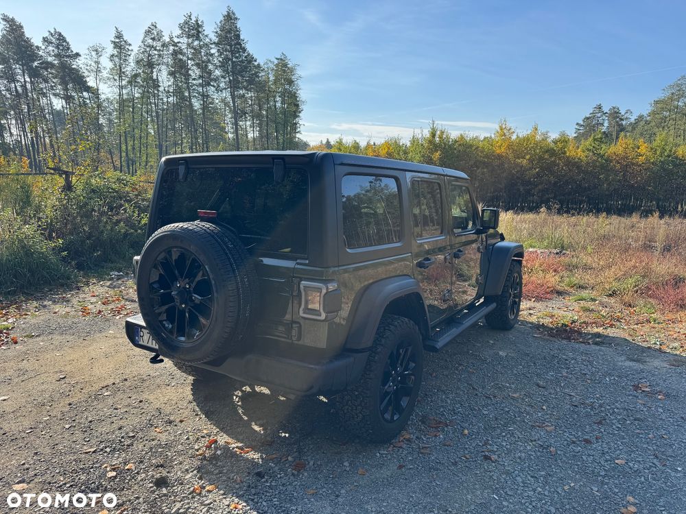 Jeep Wrangler - 5