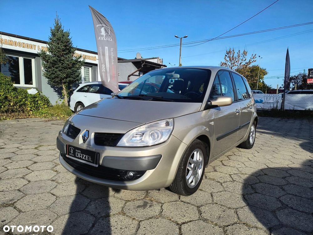 Renault Scenic - 1