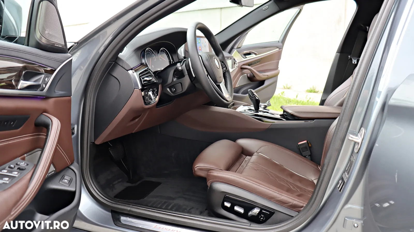 BMW Seria 5 530i AT - 13