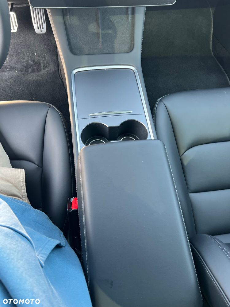 Tesla Model 3 Standard Reichweite Plus Hinterradantrieb - 22