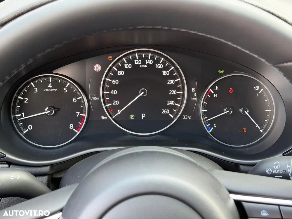 Mazda 3 e-Skyactiv X186 AT MHEV Center-Line - 14