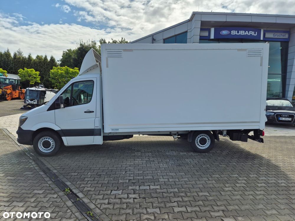 Mercedes-Benz Sprinter 316 CDi / KONTENER / 1 WŁ / WINDA PALFINGER / SOLIDNY KONTENER / 3 MIEJSCA / BEZWYPADKOWY / TEMPOMAT / PODGRZEWANY FOTEL / STAN BARDZO DOBRY - 11