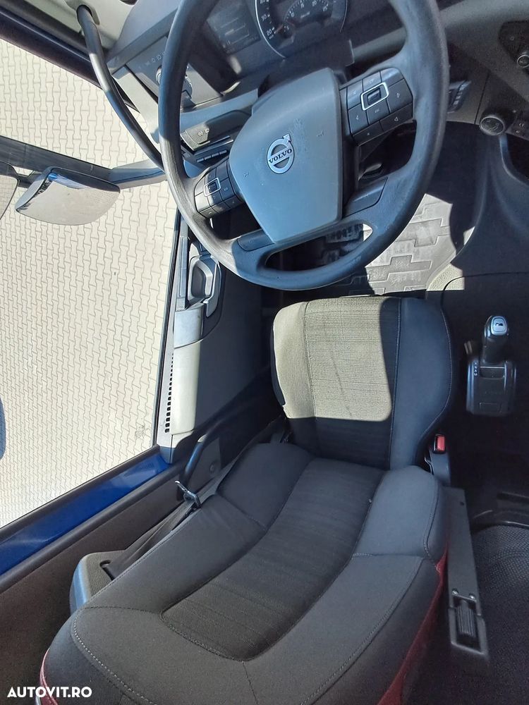 Volvo FH 460 GLOBETROTTER AUTOMAT EURO 6 MEGA - 24