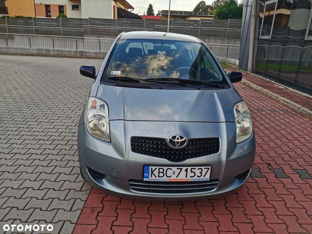 Toyota Yaris - 7