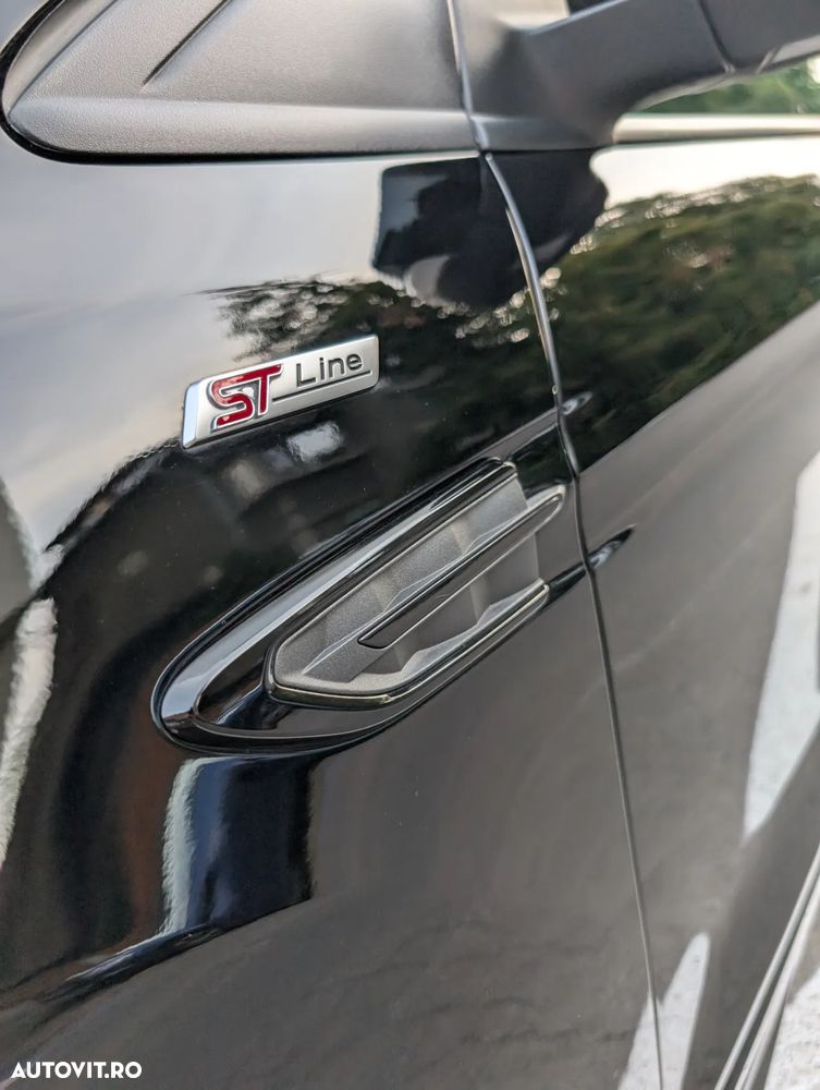 Ford Kuga 2.0 TDCi 4WD Powershift ST-Line - 18