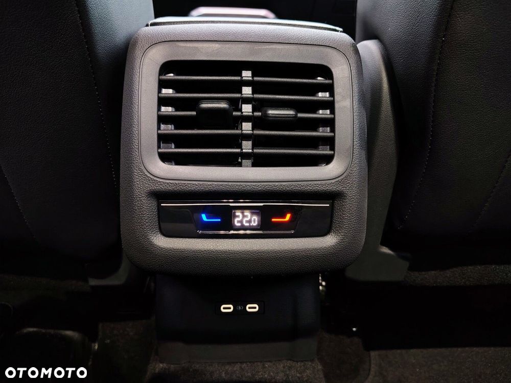 Volkswagen T-Roc 1.5 eTSI Style DSG - 14