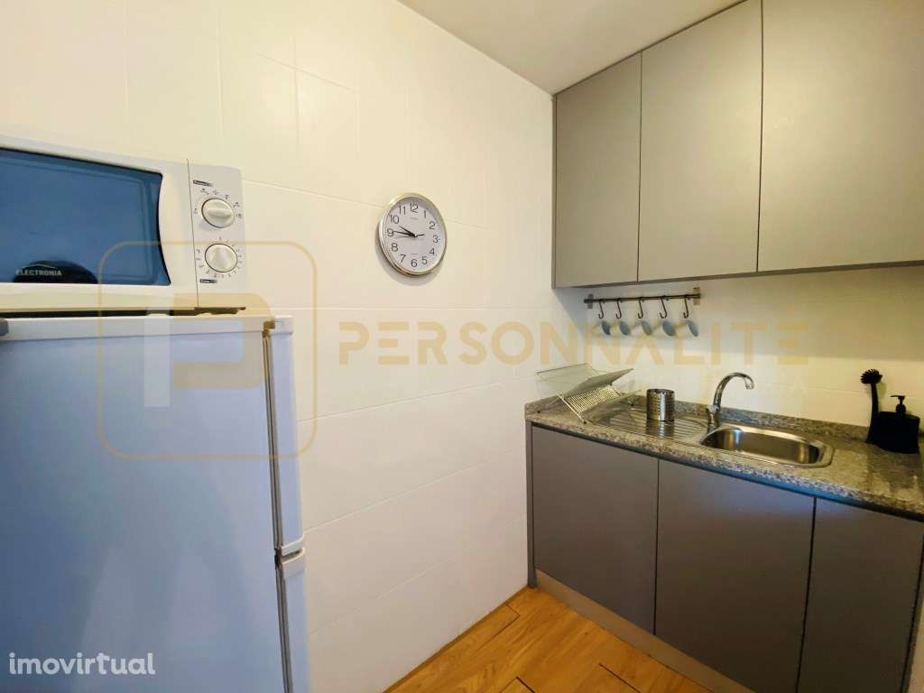 Apartamento T1 Mobilado - Av. Dom João IV - Grande imagem: 4/14