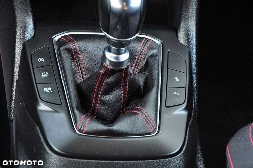 Ford Focus - 36