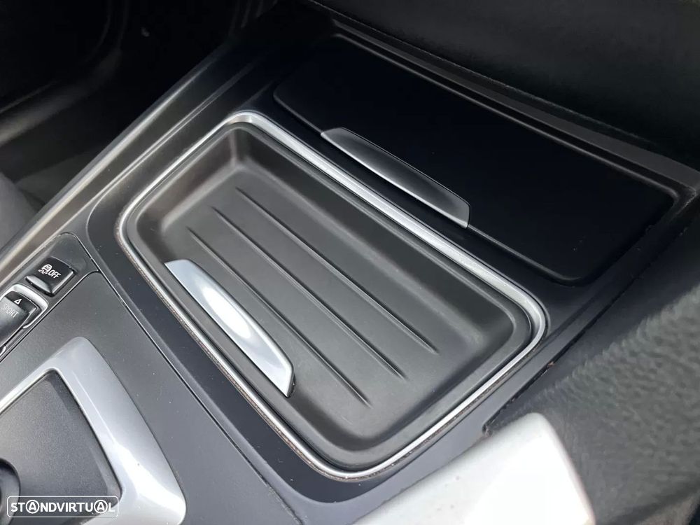 BMW 320 d Touring Aut. Sport Line - 50