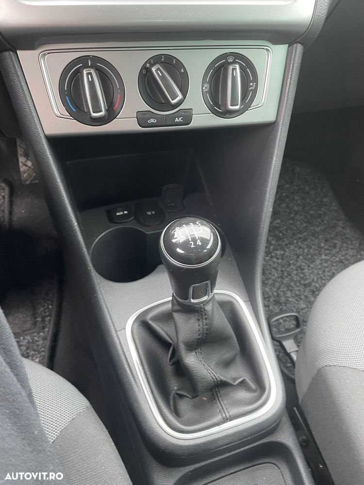 Volkswagen Polo 1.4 TDI (Blue Motion Technology) Trendline - 12