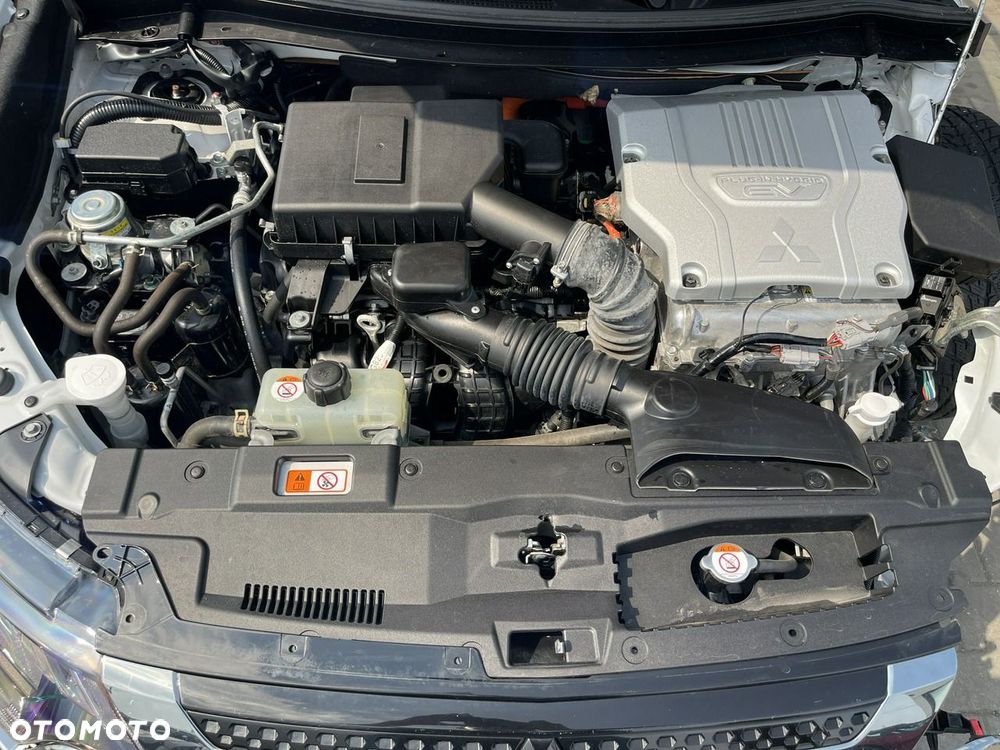 Mitsubishi Outlander 2.4 4WD Spirit+ - 17